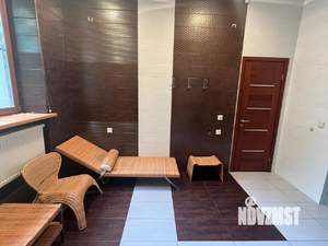 Дом 430м², 3-этажный, участок 14 сот.  