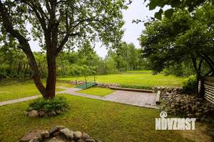 Коттедж 360м², 3-этажный, участок 13 сот.  