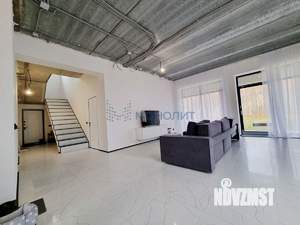 Дом 350м², 2-этажный, участок 16 сот.  