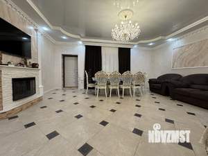 Дом 231м², 2-этажный, участок 6 сот.  