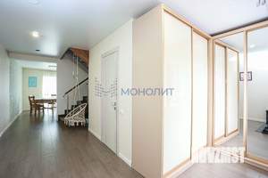 Дом 207м&sup2;, 2-этажный, участок 3 сот.  