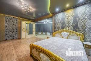 Дом 285м&sup2;, 3-этажный, участок 11 сот.  