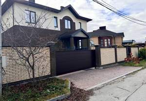 Дом 354м², 3-этажный, участок 9 сот.  