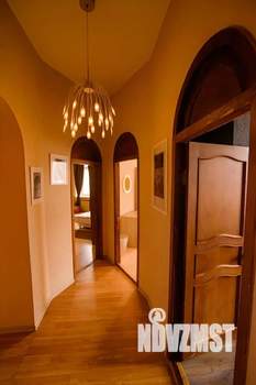 5-к квартира, посуточно, 133м2, 2/4 этаж