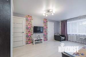 3-к квартира, посуточно, 52м2, 1/1 этаж