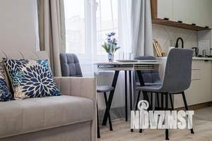 1-к квартира, посуточно, 38м2, 1/18 этаж