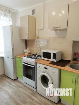 1-к квартира, посуточно, 35м2, 1/9 этаж