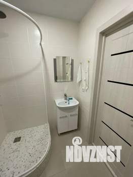 2-к квартира, посуточно, 40м2, 9/18 этаж