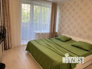 1-к квартира, посуточно, 38м2, 4/9 этаж