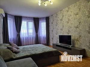 1-к квартира, посуточно, 41м2, 7/17 этаж