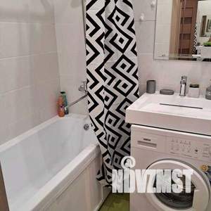 Студия квартира, посуточно, 32м2, 20/24 этаж