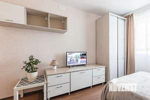 Студия квартира, посуточно, 28м2, 5/17 этаж