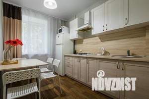 1-к квартира, посуточно, 30м2, 1/9 этаж