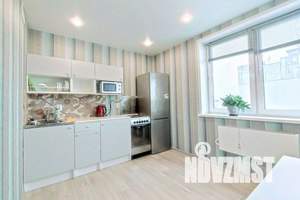 1-к квартира, посуточно, 37м2, 10/18 этаж