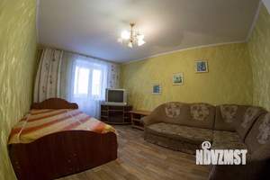 2-к квартира, посуточно, 66м2, 1/1 этаж