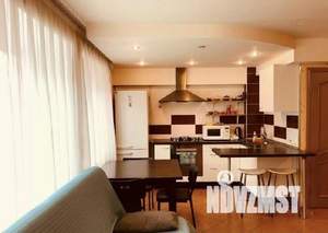 2-к квартира, посуточно, 52м2, 1/1 этаж