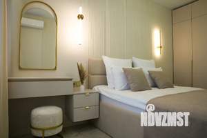 2-к квартира, посуточно, 43м2, 12/23 этаж