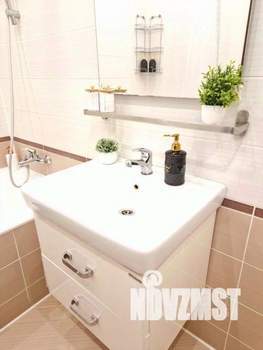 1-к квартира, посуточно, 56м2, 1/1 этаж