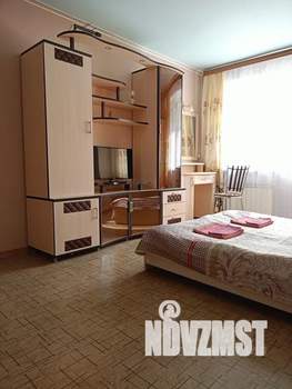 1-к квартира, посуточно, 35м2, 1/12 этаж