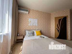 1-к квартира, посуточно, 40м2, 3/10 этаж