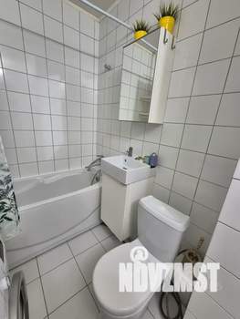 Студия квартира, посуточно, 32м2, 1/25 этаж