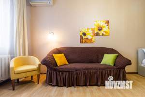 1-к квартира, посуточно, 40м2, 2/9 этаж