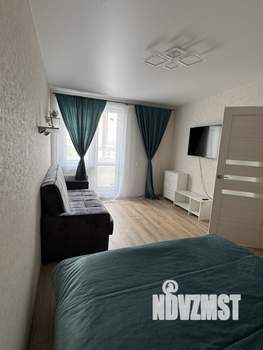 1-к квартира, посуточно, 38м2, 10/18 этаж
