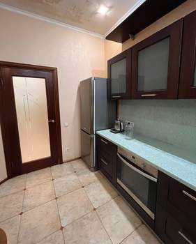 3-к квартира, на длительный срок, 147м2, 3/6 этаж