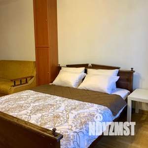 1-к квартира, посуточно, 42м2, 3/5 этаж