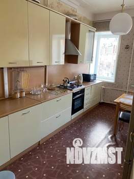 2-к квартира, посуточно, 58м2, 3/5 этаж