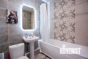 1-к квартира, посуточно, 42м2, 6/18 этаж