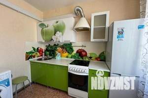 1-к квартира, посуточно, 38м2, 3/10 этаж