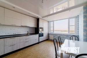 3-к квартира, посуточно, 89м2, 1/1 этаж