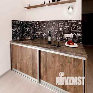 Студия квартира, посуточно, 25м2, 1/5 этаж