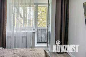 1-к квартира, посуточно, 36м2, 2/9 этаж