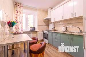 1-к квартира, посуточно, 36м2, 1/1 этаж