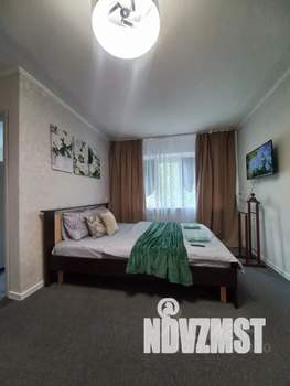 1-к квартира, посуточно, 33м2, 3/5 этаж