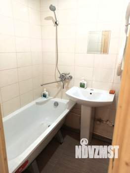2-к квартира, посуточно, 45м2, 3/5 этаж