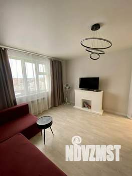 1-к квартира, посуточно, 42м2, 13/17 этаж