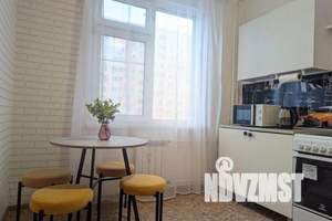 1-к квартира, посуточно, 32м2, 2/10 этаж