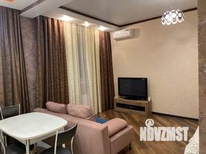 1-к квартира, посуточно, 42м2, 1/18 этаж
