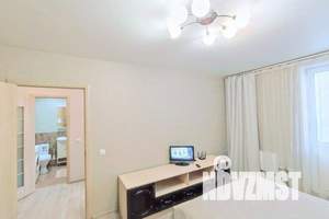 1-к квартира, посуточно, 37м2, 10/18 этаж