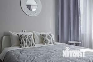 1-к квартира, посуточно, 43м2, 2/19 этаж