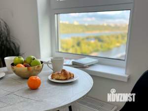 Студия квартира, посуточно, 30м2, 18/21 этаж