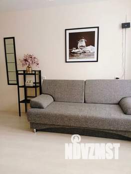 Студия квартира, посуточно, 20м2, 3/10 этаж