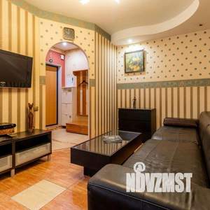 1-к квартира, посуточно, 42м2, 1/1 этаж