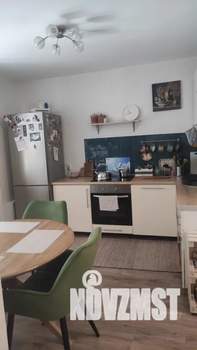 Студия квартира, посуточно, 35м2, 6/25 этаж