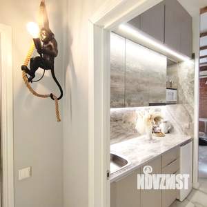 Студия квартира, посуточно, 35м2, 3/3 этаж
