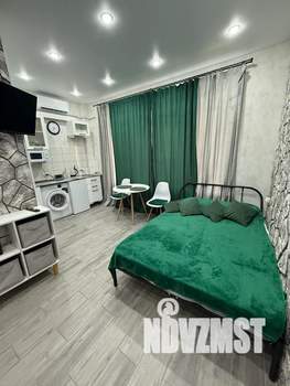 Студия квартира, посуточно, 18м2, 1/14 этаж