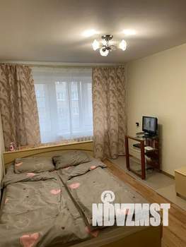 1-к квартира, посуточно, 32м2, 3/9 этаж